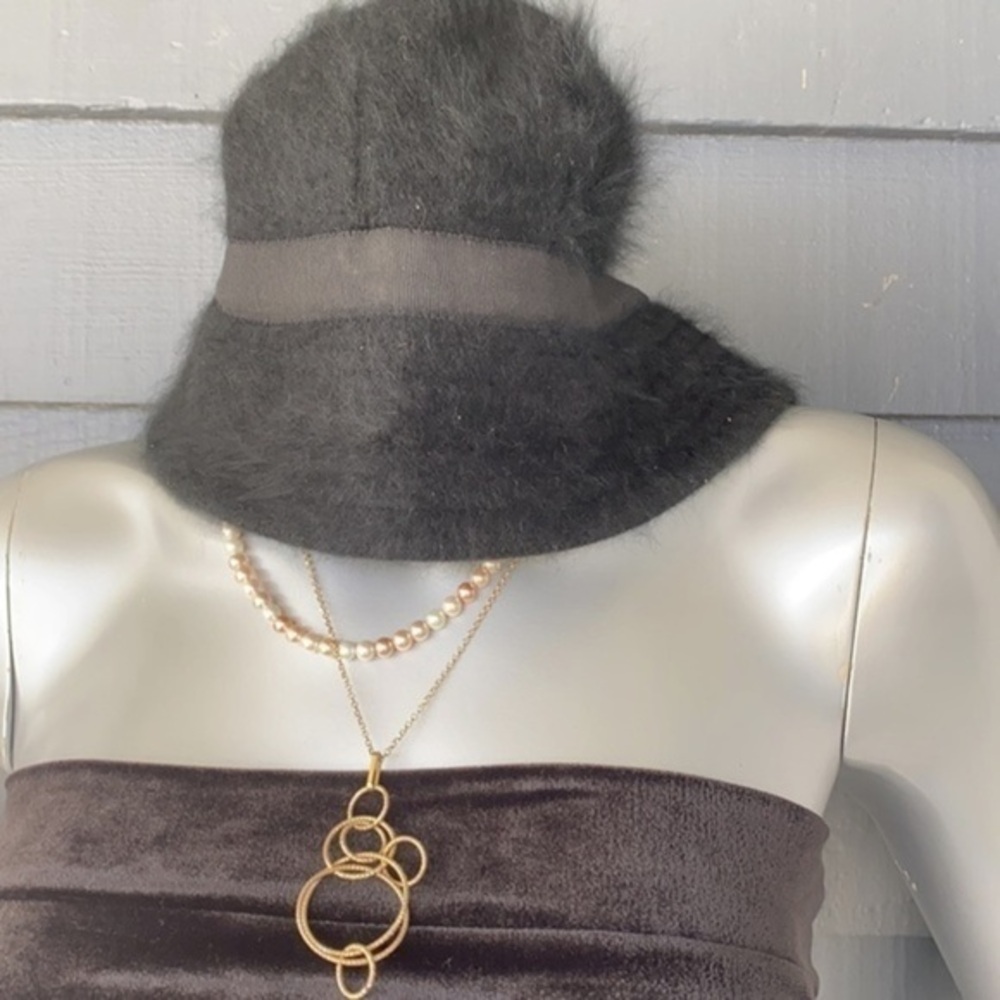 VTG GAP Black Rabbit Fur Bucket Hat